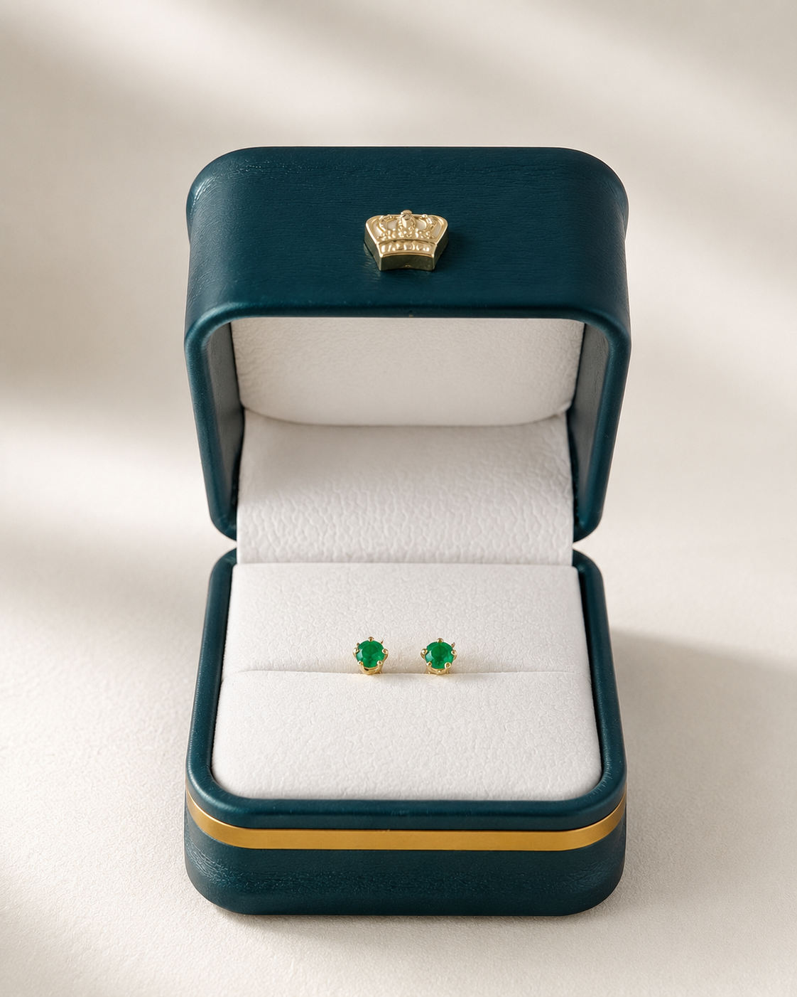 Topos Facet Esmeralda Redonda — Oro 18K