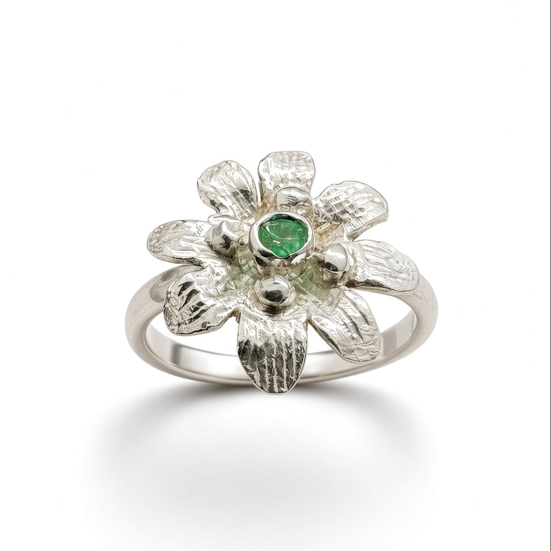 Anillo Flor Silvestre Hecho a Mano
