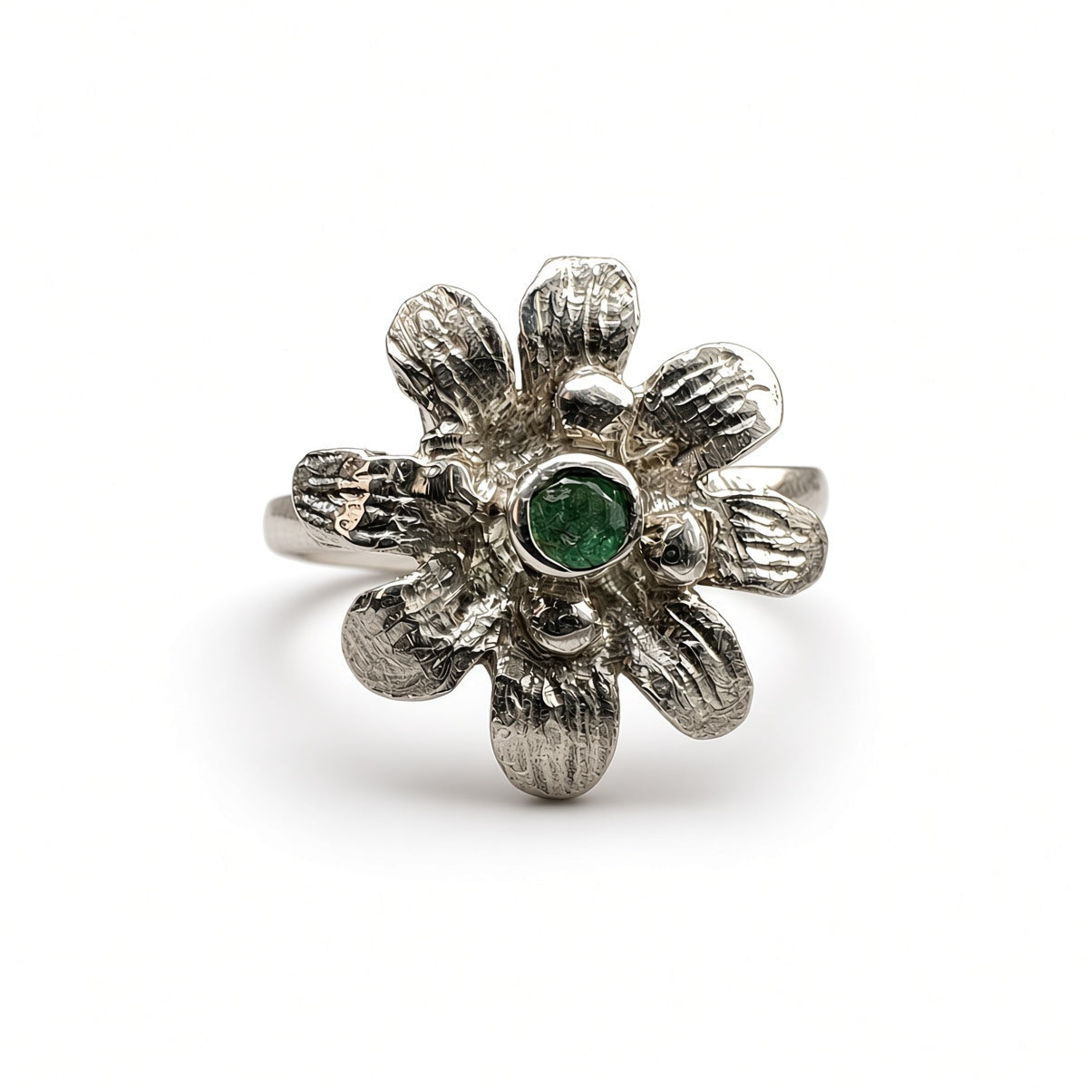 Anillo Flor Silvestre Hecho a Mano