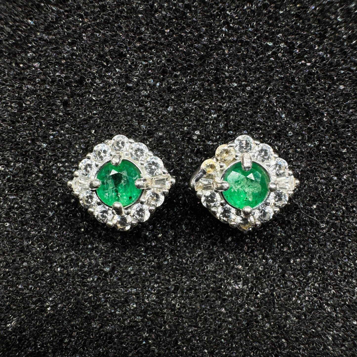 Aretes Flor de Esmeralda