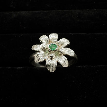 Anillo Flor Silvestre Hecho a Mano