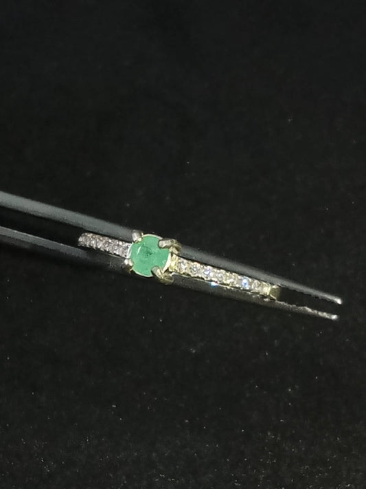 Anillo Esmeralda Baja Sencillo - Luz de origen - joyería artesanal FACET