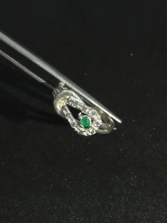 Anillo Esmeralda Alta Pequeña - Luz de origen - joyería artesanal FACET