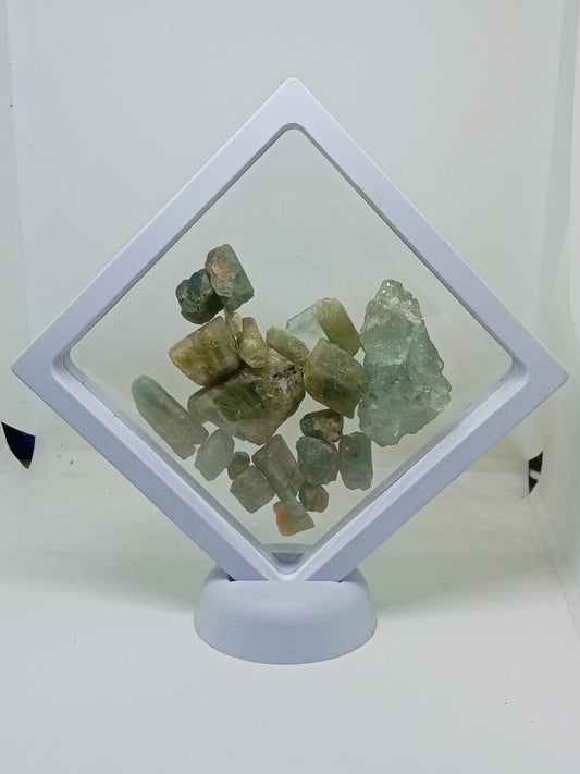 Gema Aguamarina natural - Agua clara - joyería artesanal FACET