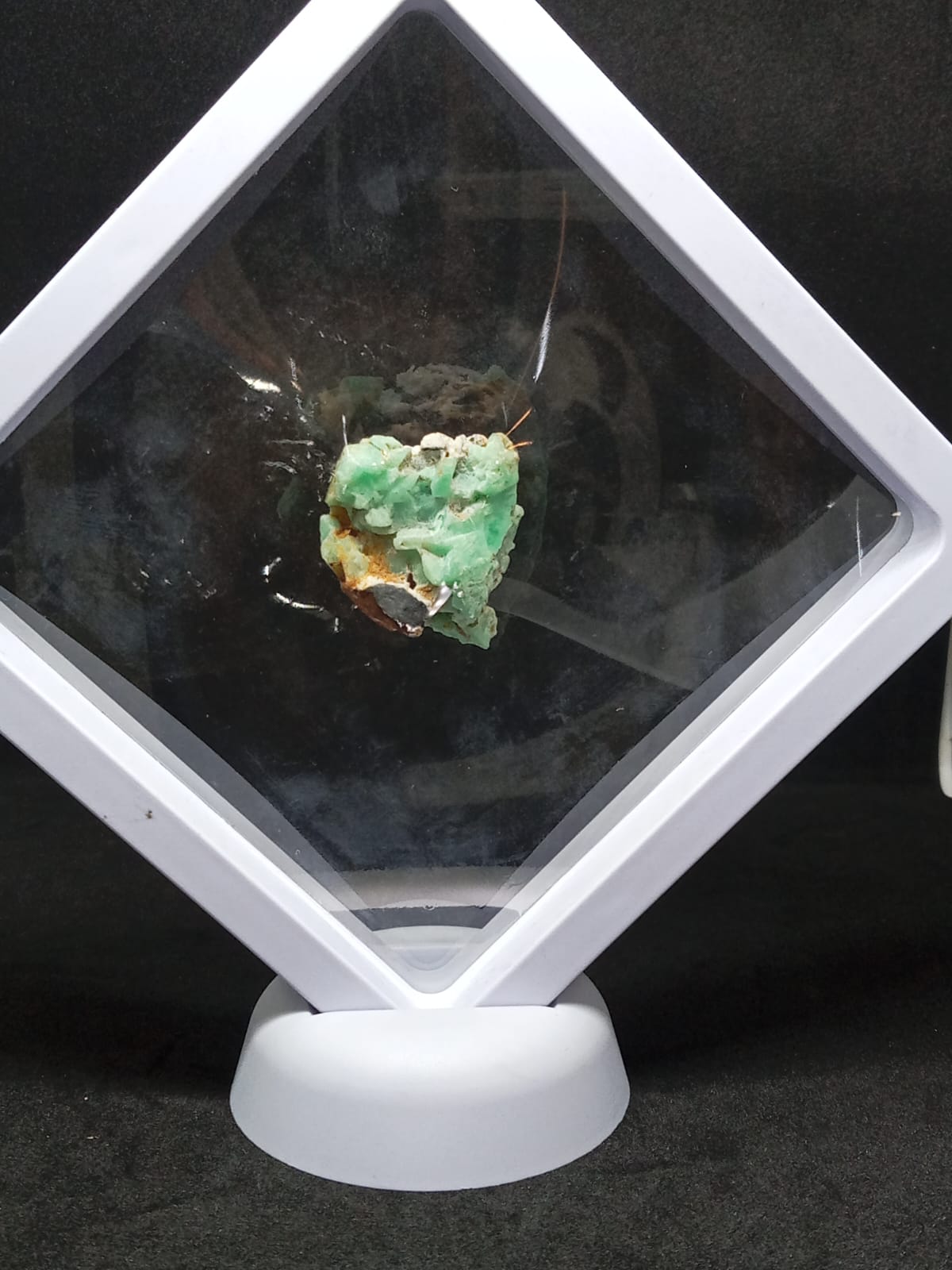 Gema Esmeralda natural - Luz de origen - joyería artesanal FACET
